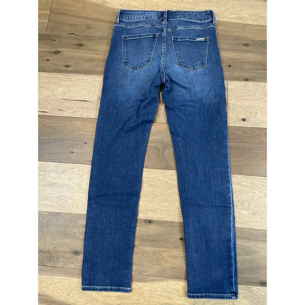 White House Black Market Mid‑Rise Slim Everyday Soft Jeans Size 4